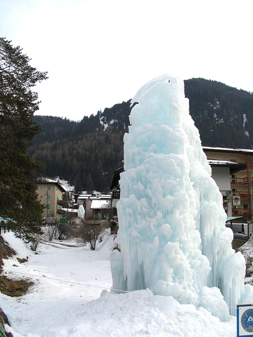 Ледяной фонтан