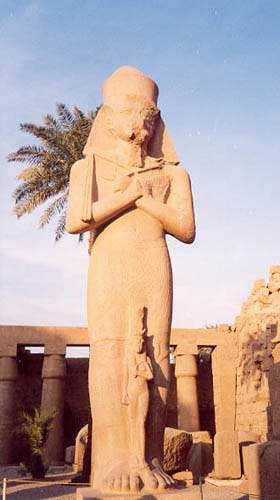 Luksor. The Karnak temple. The statue of Pinegem –<br>the Great Votary of Amon and a pharaoh of the XXI dynasty